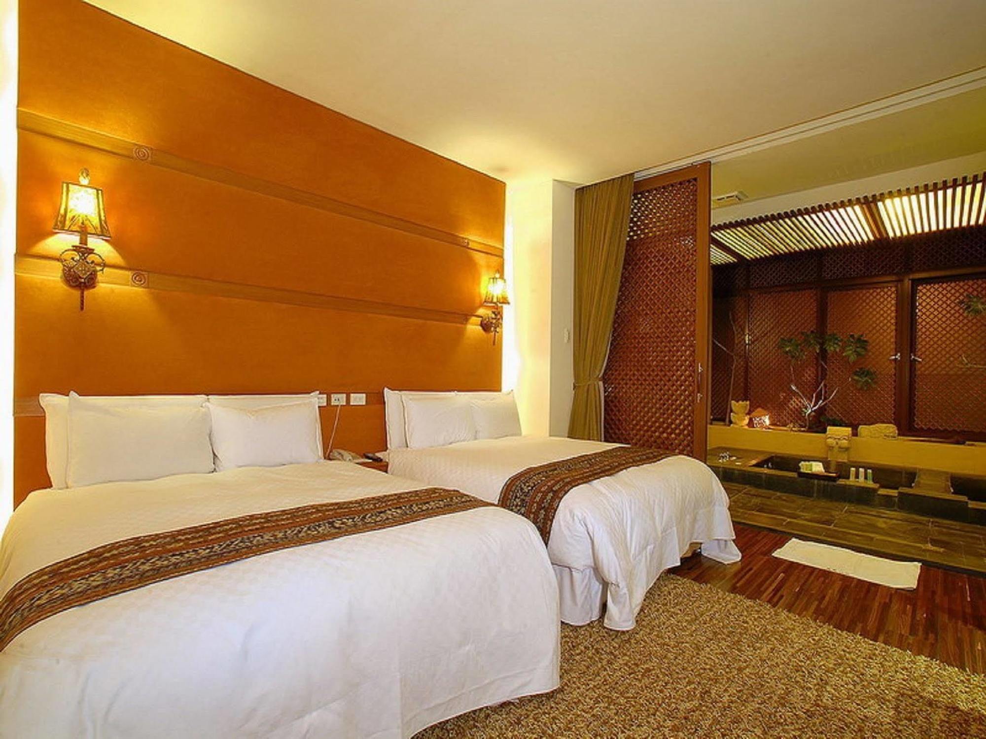 Bali Nature Spa Resort Taichung Extérieur photo